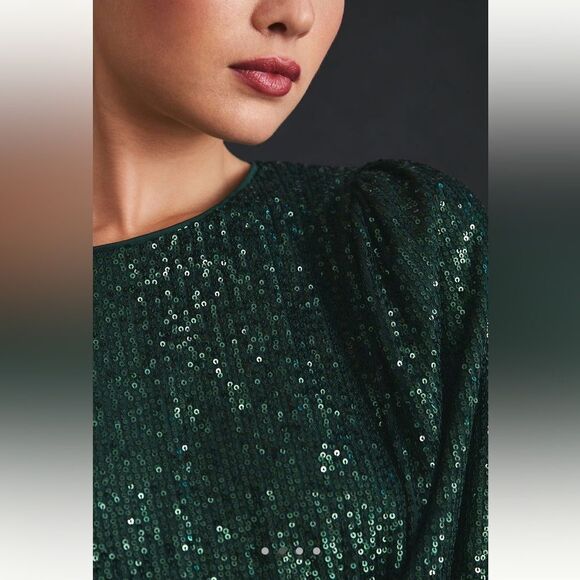 Elegant Green Sequin Top - Picture 2 of 4